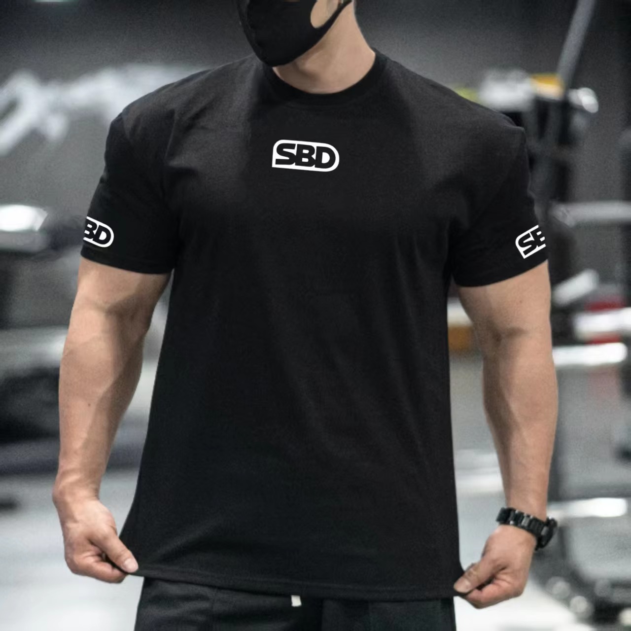 تي شيرت رياضي من ماركة SBD Pow - مراجعة Streetwear Brand Red Logo وسعره